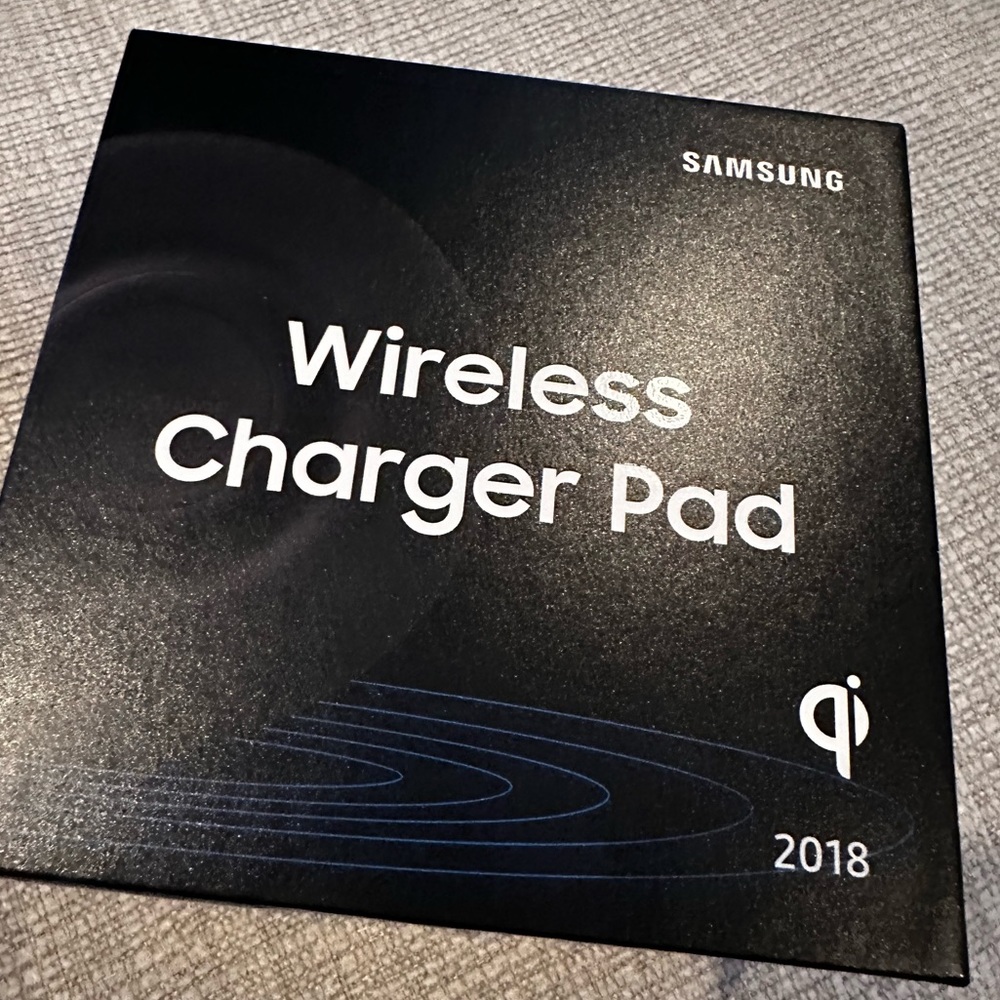 Samsung wireless charger pad